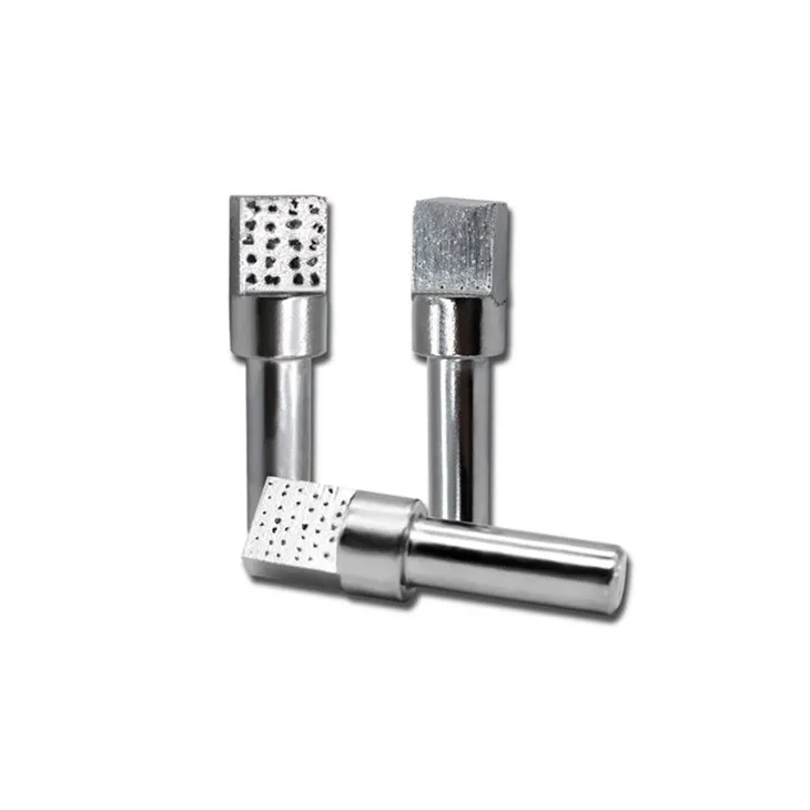 Pob zeb diamond cwj mem rau txiav iav