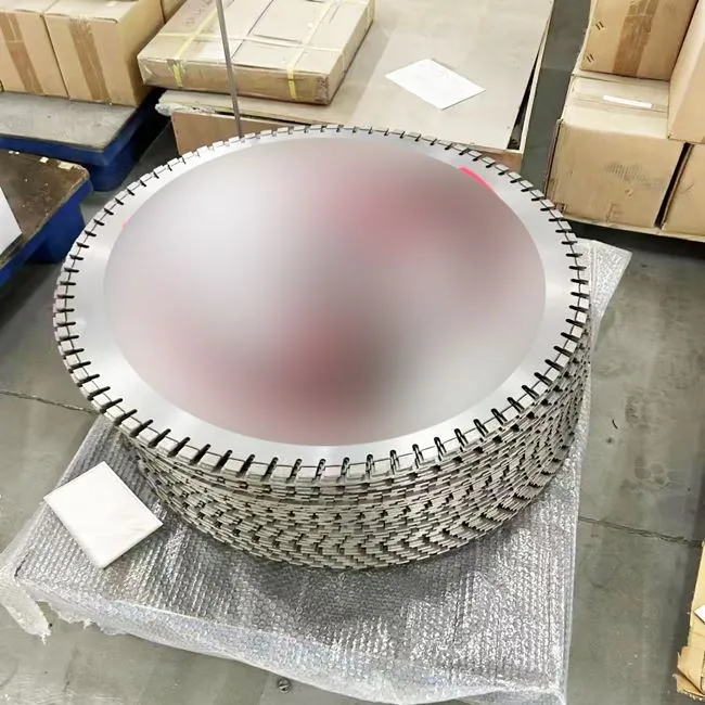 Pob zeb diamond khoom phab ntsa pom